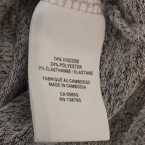 3/$20 Reitmans Ruffled Cold Shoulder Top Long Sleeve Stretch Knit Scoop Neck - Picture 9 of 9